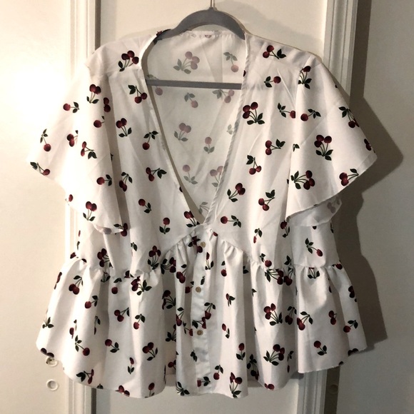 unbranded Tops - 🎃 3/$20 Cherry Top Blouse Button Flared XL